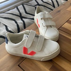 Little Kids Veja Sneakers
